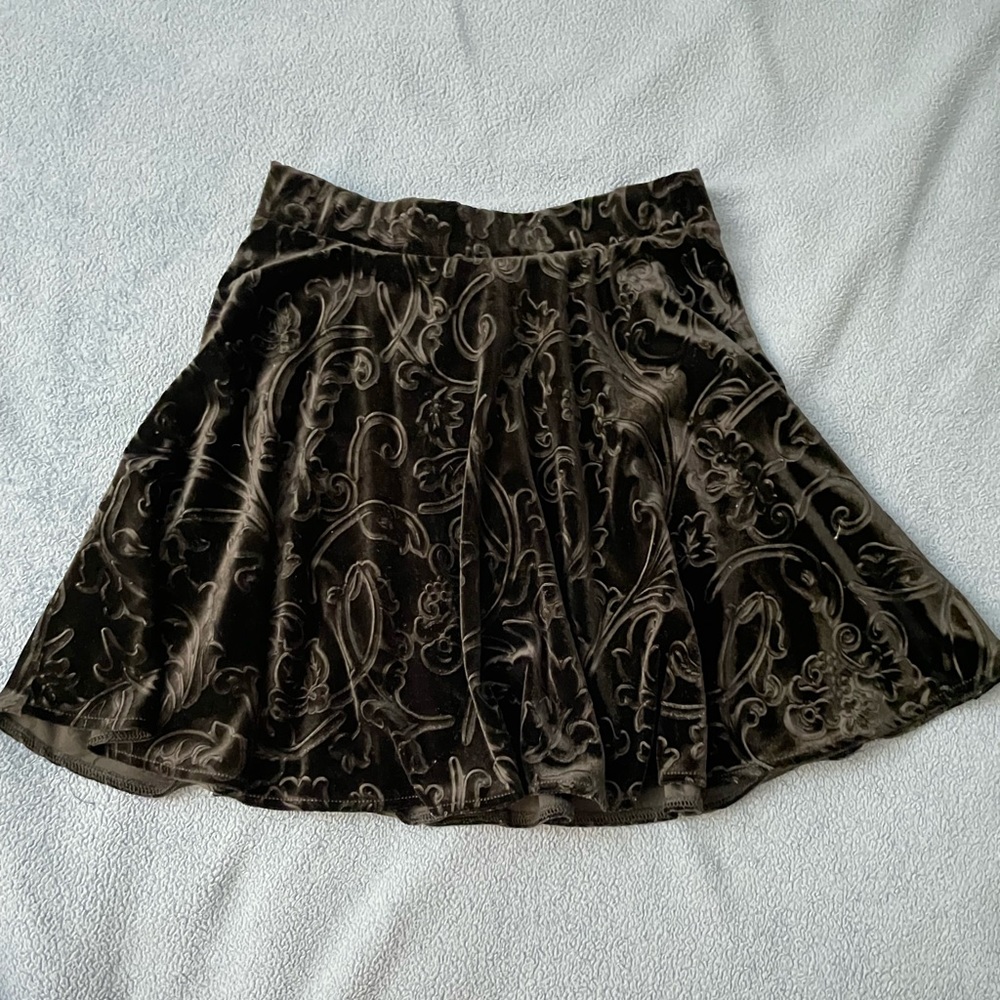 Forever 21 Black Velvet Skirt, size M